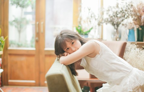 怀孕初期肚脐下面疼痛怎么回事啊（怀孕初期肚脐下面小腹疼）